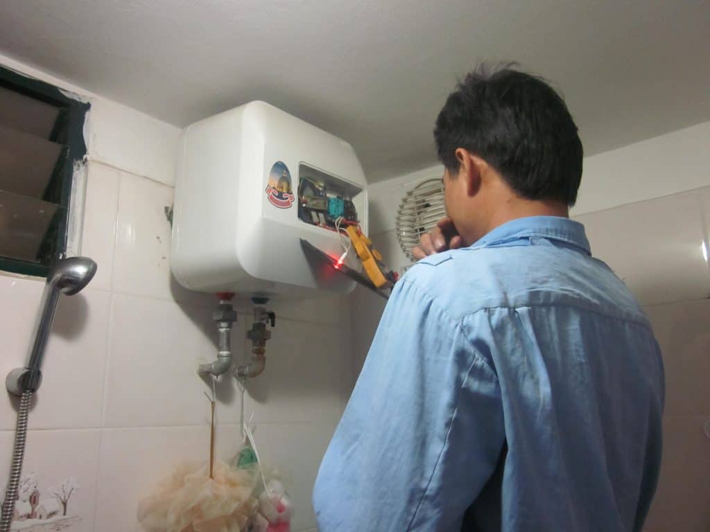 Sửa chữa máy nước nóng tại nhà